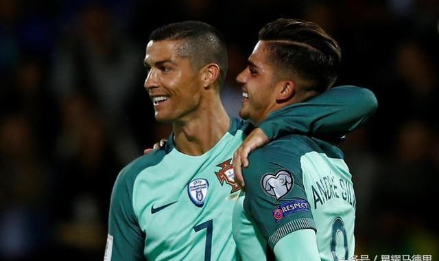  德甲射手榜竞争激烈，多名前锋争夺金靴殊荣