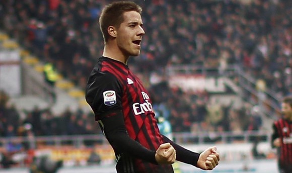  博洛尼亚中场掌控全局，战术执行获赞誉