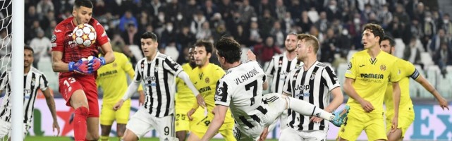  卡坦扎罗年轻门将屡献神扑，力保球门不失全身而退